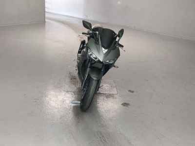 Yamaha YZF-R25 2016