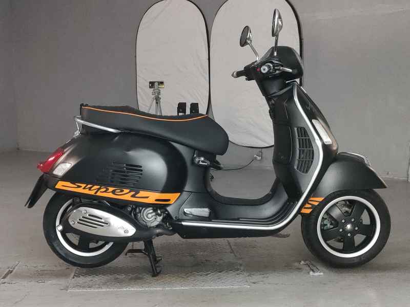 Vespa GTS 300