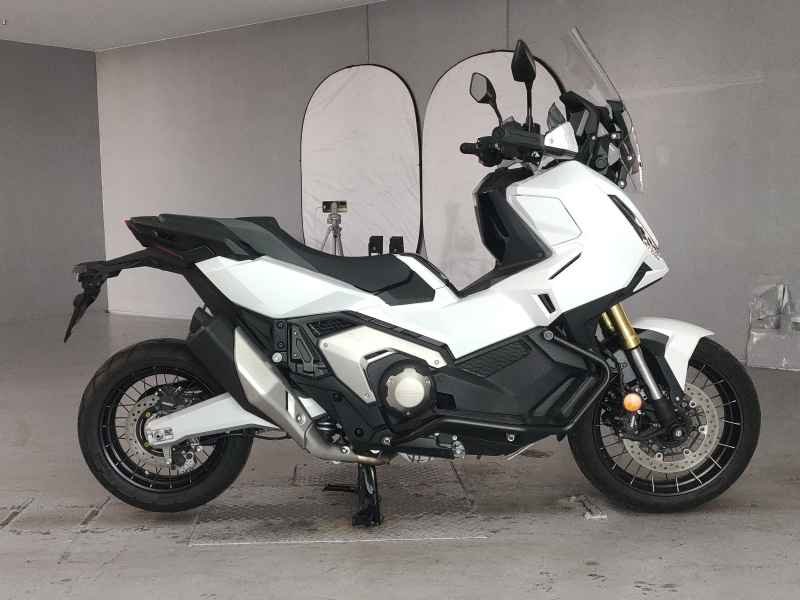 Honda X-Adv 750 2025