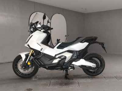 Honda X-Adv 750 2025