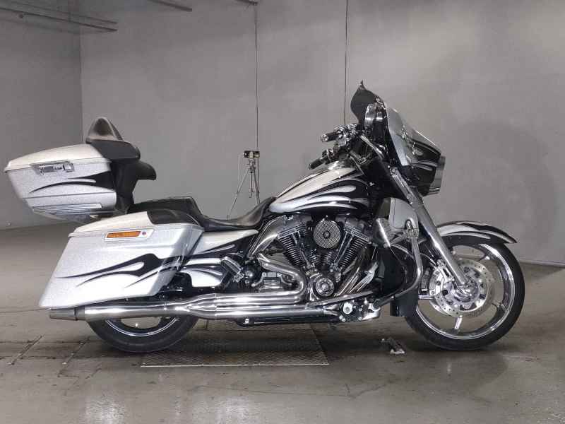 Harley-Davidson Street Glide FLHXSE1800 2015