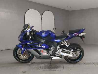 Honda CBR1000RR 2005