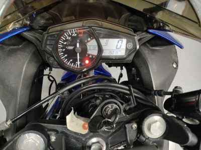 Yamaha YZF-R25 2015