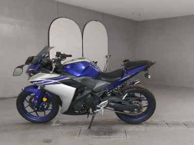 Yamaha YZF-R25 2016
