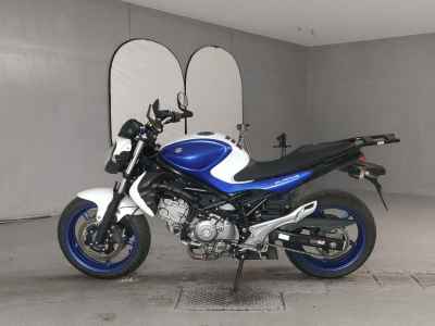 Suzuki Gladius SFV400 2014
