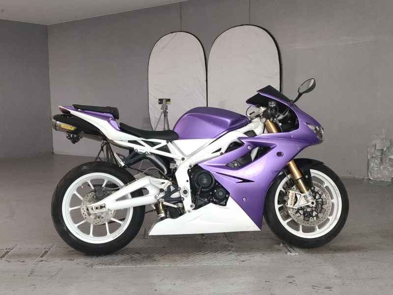 Triumph Daytona 675R 2011