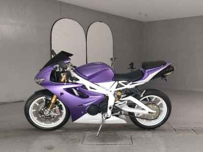 Triumph Daytona 675R 2011
