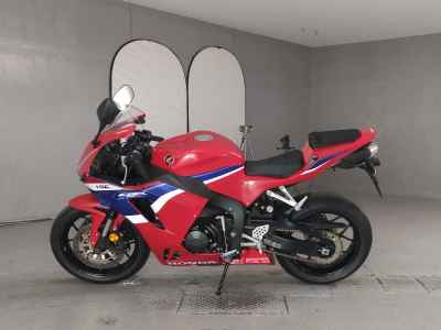Honda CBR600RR 2024
