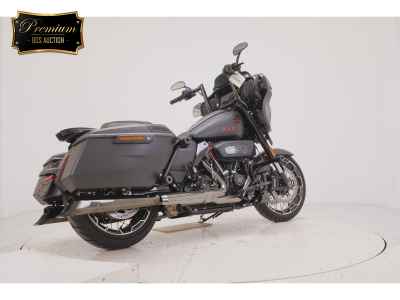 Harley-Davidson FLHXSE1980 CVO 2024