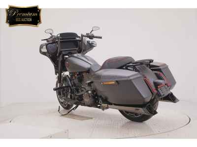 Harley-Davidson FLHXSE1980 CVO 2024