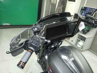 Harley-Davidson FLHXSE1980 CVO 2024