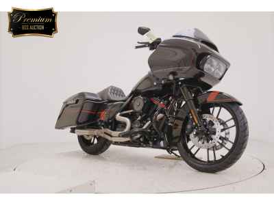 Harley-Davidson Road Glide FLTRXSE1923 CVO 2018