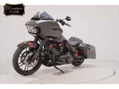 Harley-Davidson Road Glide FLTRXSE1923 CVO 2018