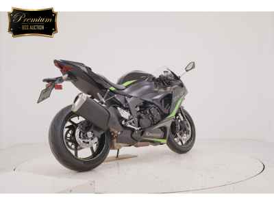 Kawasaki Ninja ZX-6R 2025