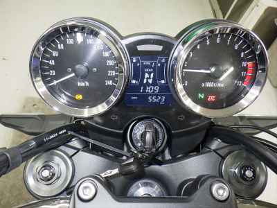 Kawasaki Z900RS 2024