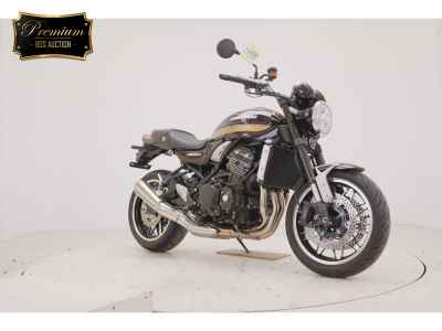 Kawasaki Z900RS 2024