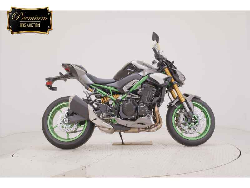 Kawasaki Z900 SE 2025