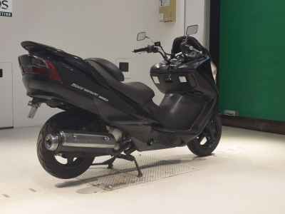 Suzuki Skywave 250S