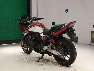 Honda CB400 Super Boldor 2020