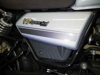 Moto Guzzi V7 Special 2023