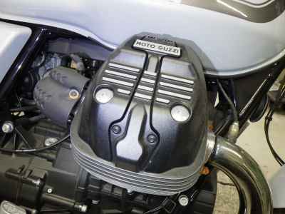 Moto Guzzi V7 Special 2023