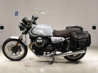 Moto Guzzi V7 Special 2023