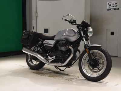 Moto Guzzi V7 Special 2023
