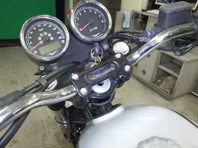 Moto Guzzi V7 Special 2023