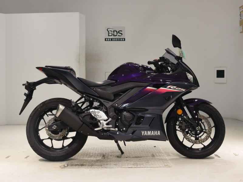 Yamaha YZF-R25 2023