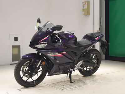 Yamaha YZF-R25 2023