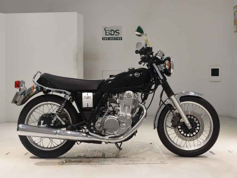 Yamaha SR400 2020