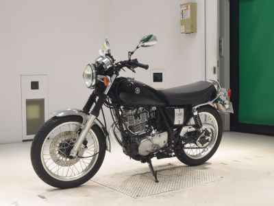 Yamaha SR400 2020