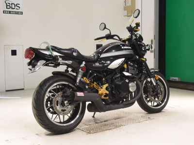 Kawasaki Z900RS 2021