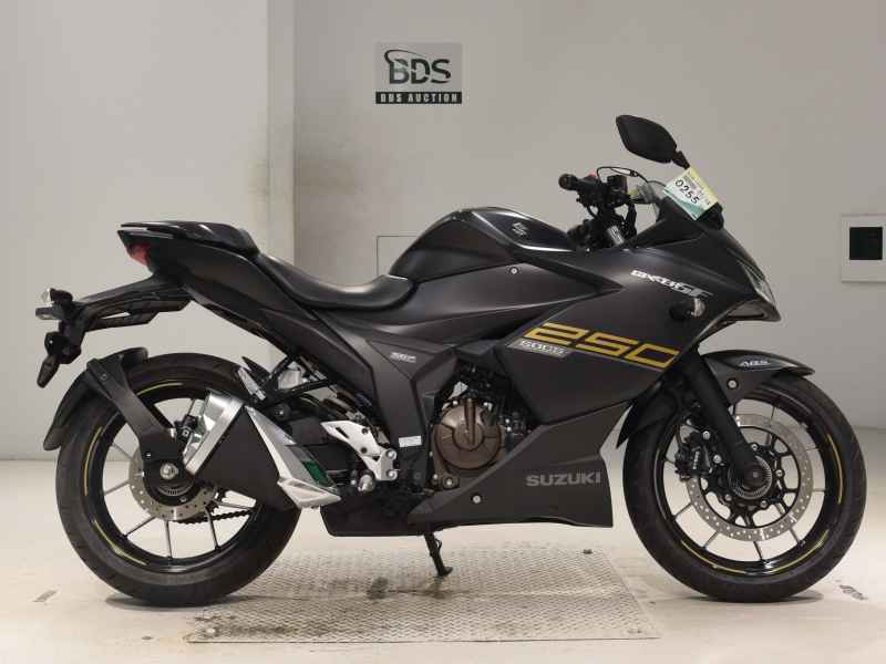 Suzuki Gixxer 250SF