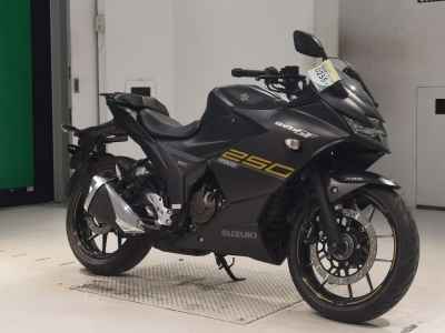Suzuki Gixxer 250SF