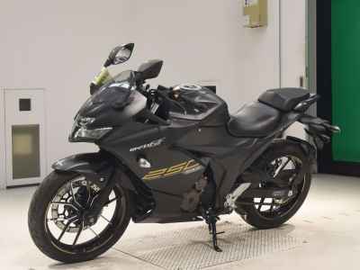 Suzuki Gixxer 250SF