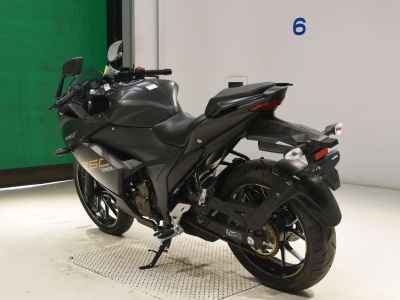 Suzuki Gixxer 250SF