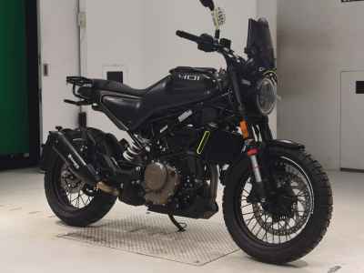 Husqvarna Svartpilen 401 2023