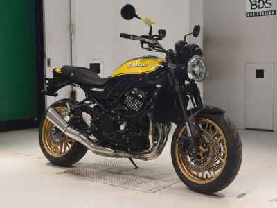 Kawasaki Z900RS 2023