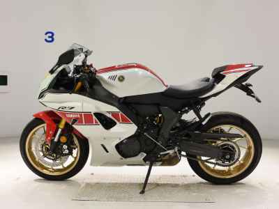 Yamaha YZF-R7 2022