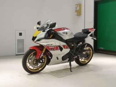 Yamaha YZF-R7 2022