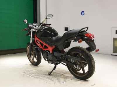 Honda VTR250 2015