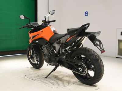 KTM 790 Duke 2023