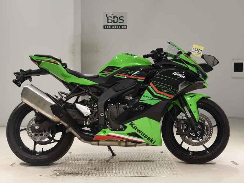 Kawasaki Ninja ZX-4RR 2024