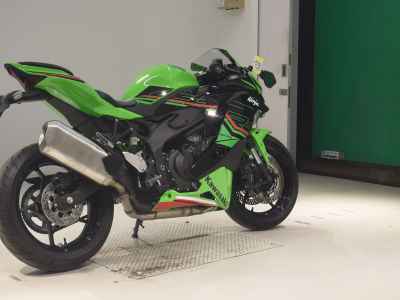 Kawasaki Ninja ZX-4RR 2024