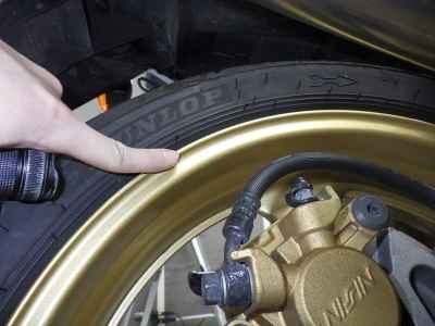 Honda CB400 Super Boldor 2011