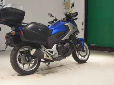 Honda NC750X 2016