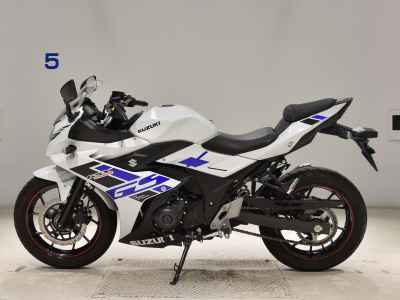 Suzuki GSX250R