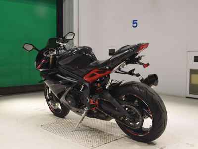 Triumph Daytona 675 2015