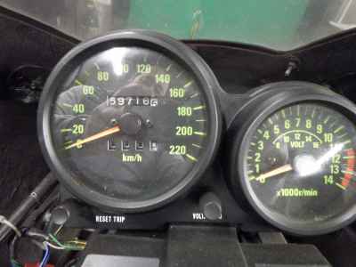 Kawasaki GPZ400 2025